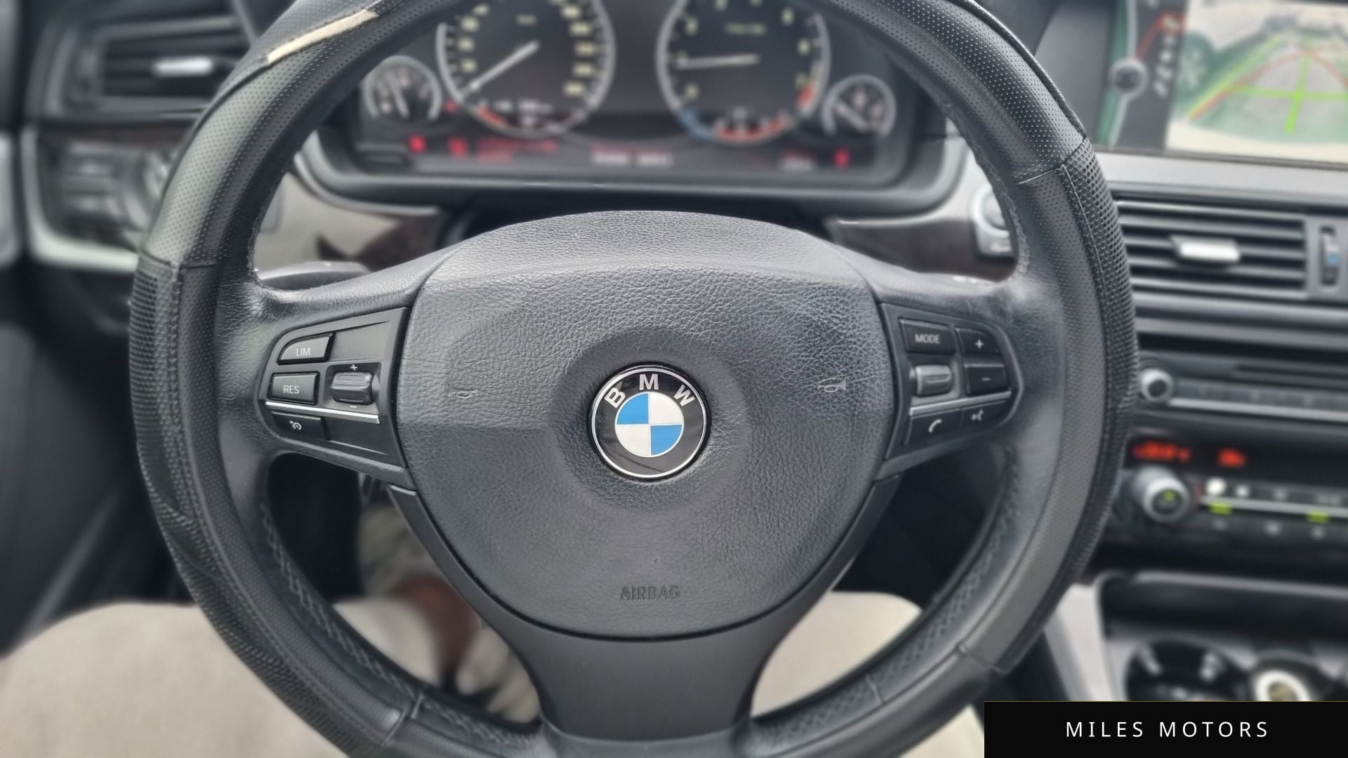 BMW 5 Series (F10) 2012 — миниатюра 5