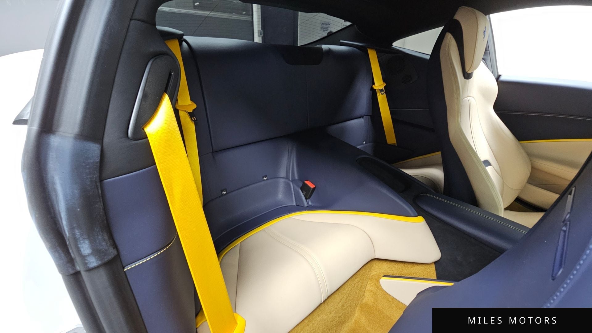 Ferrari 로마 2023 — миниатюра 12