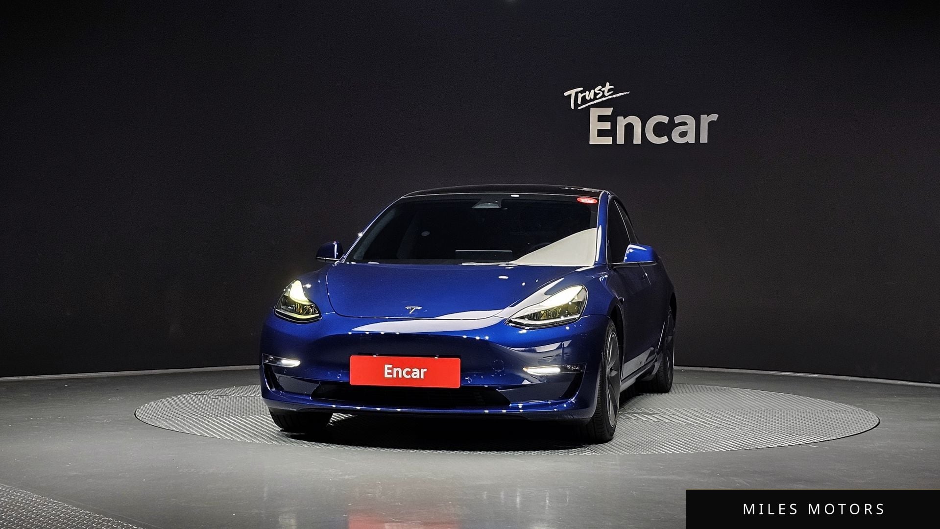 Tesla Model 3 2022 — миниатюра 3