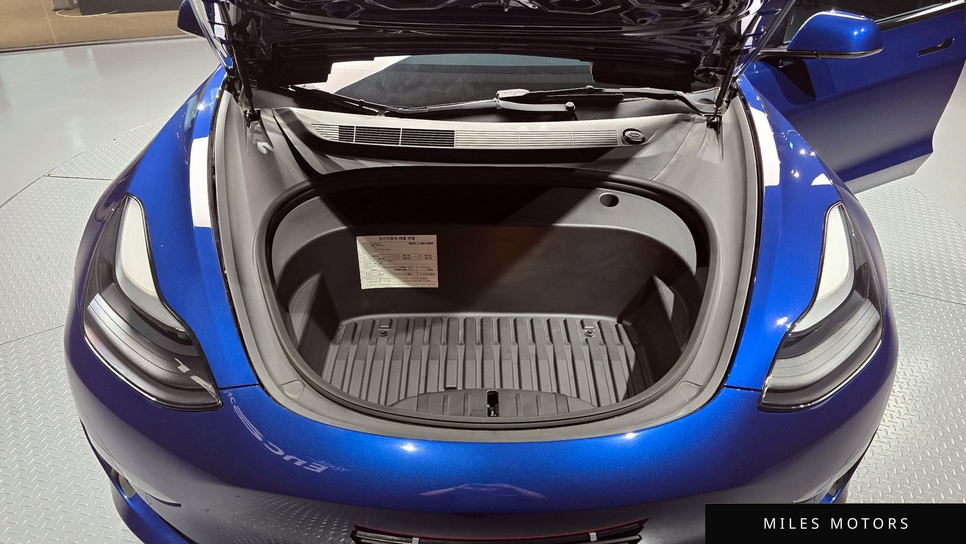 Tesla Model 3 2022 — миниатюра 6