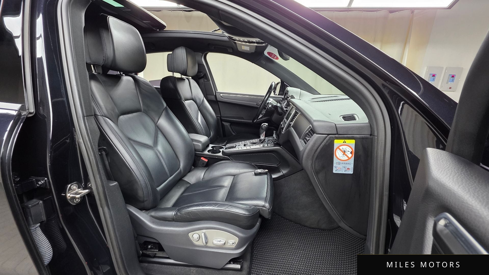 Porsche Macan 2015 — миниатюра 10