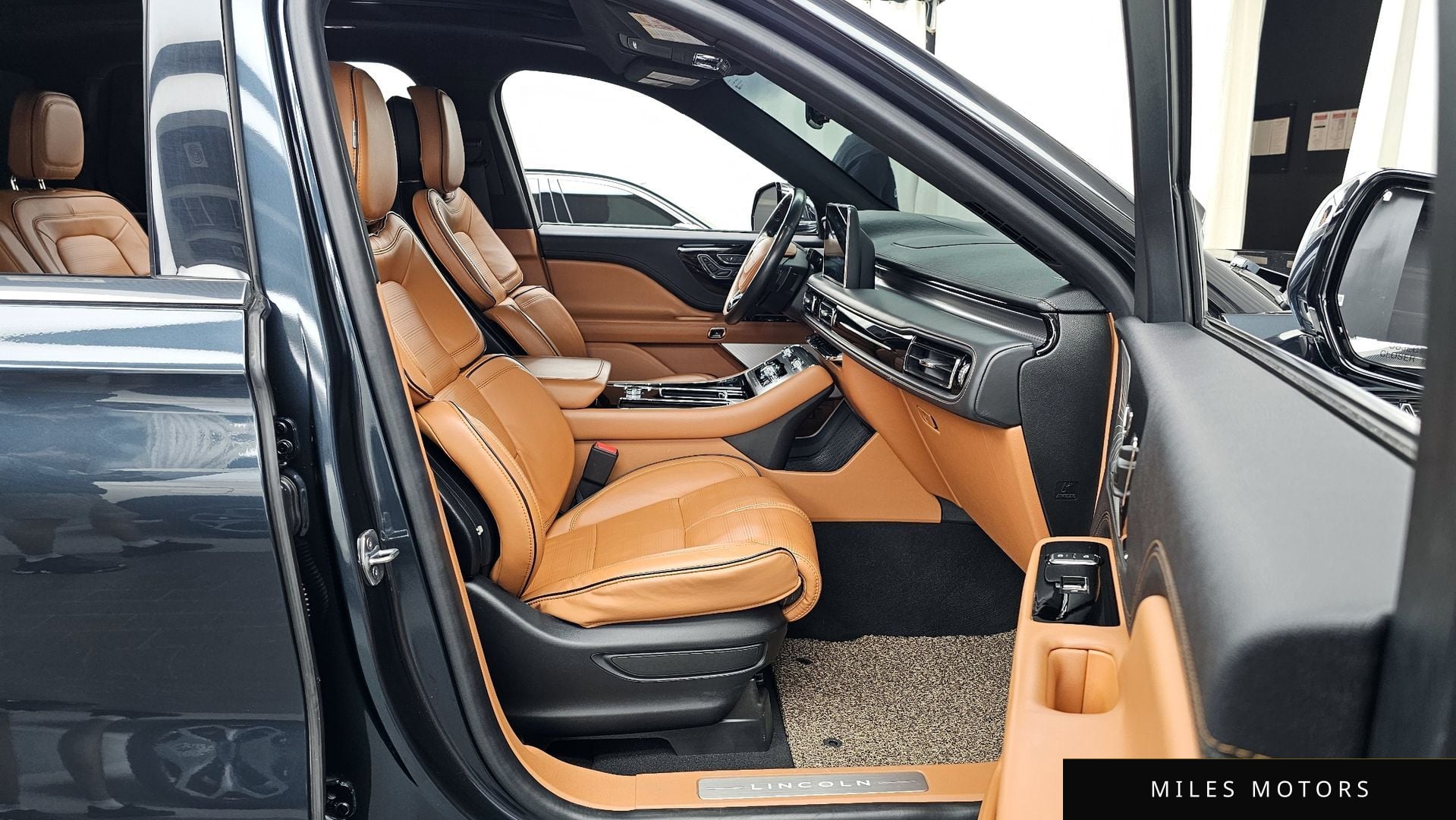 Lincoln 에비에이터 2022 — миниатюра 11