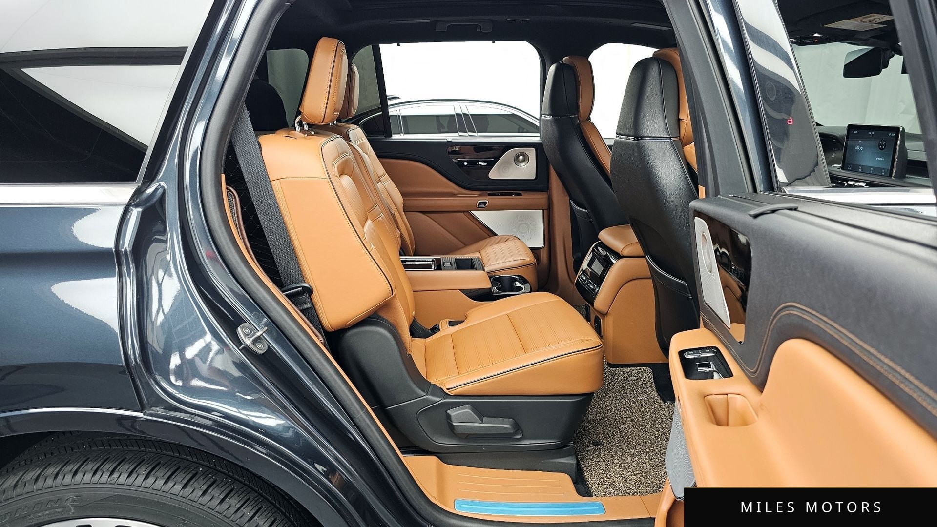 Lincoln 에비에이터 2022 — миниатюра 12