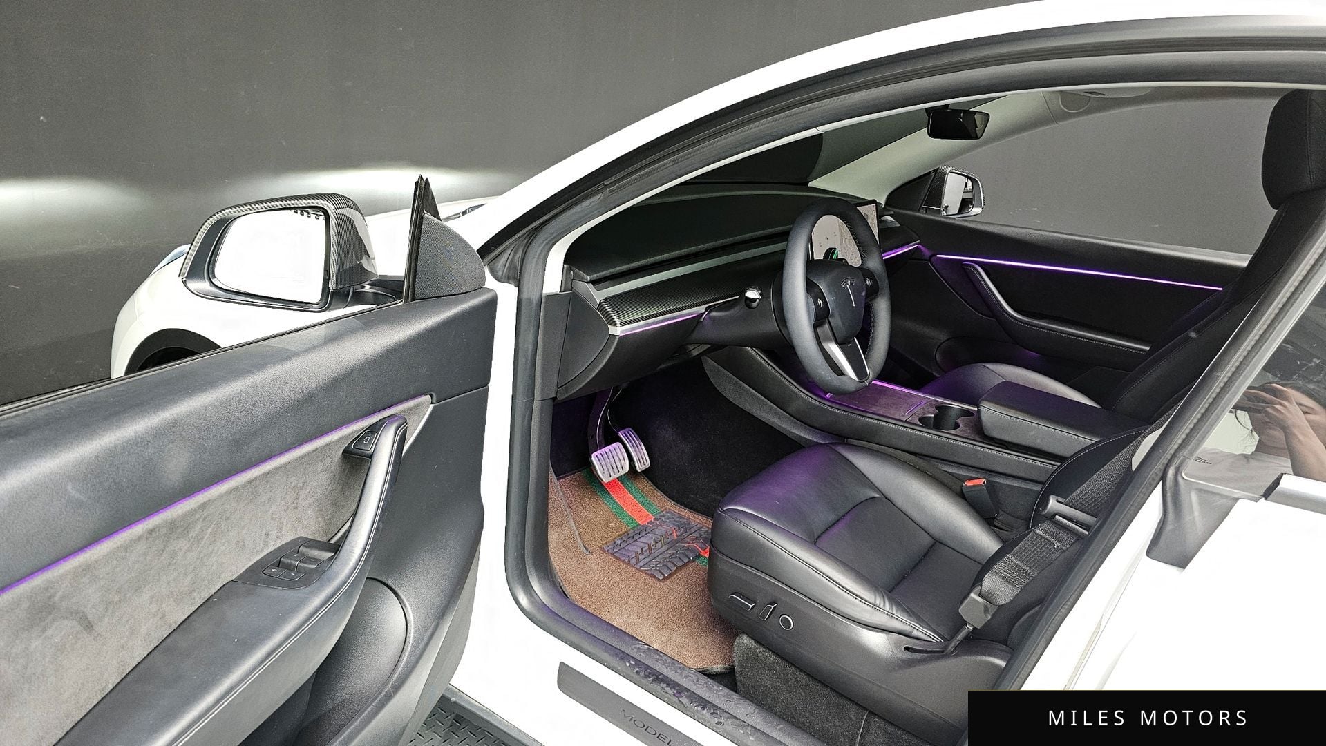 Tesla 모델 Y 2021 — миниатюра 10