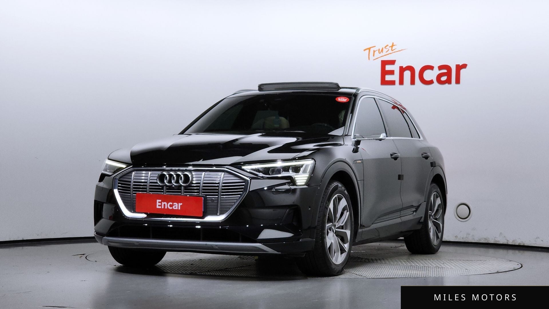 Audi e-트론 2020