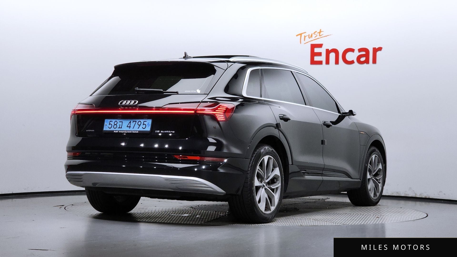 Audi e-트론 2020 — миниатюра 2