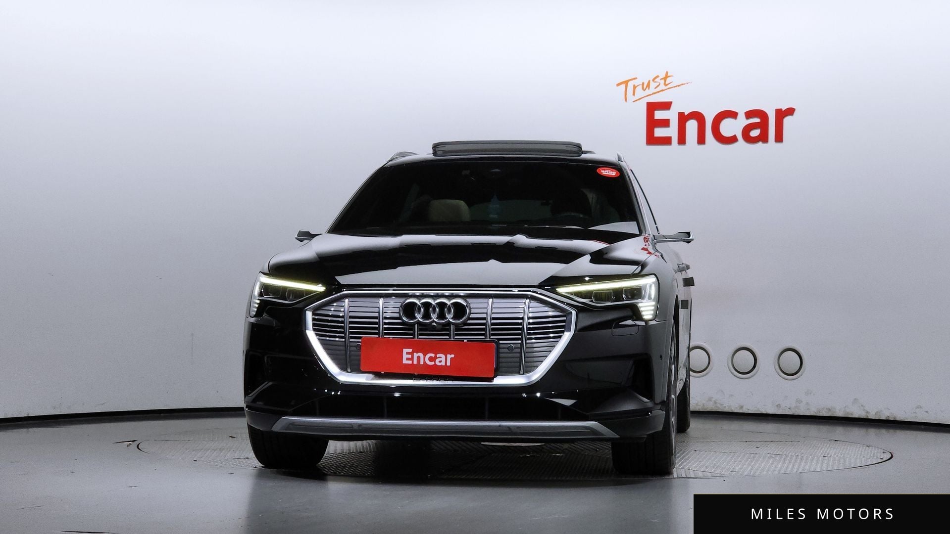 Audi e-트론 2020 — миниатюра 3