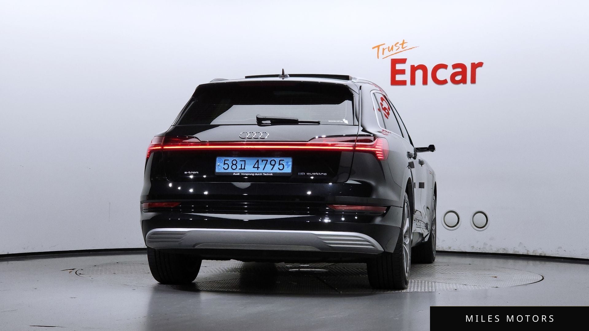 Audi e-트론 2020 — миниатюра 4