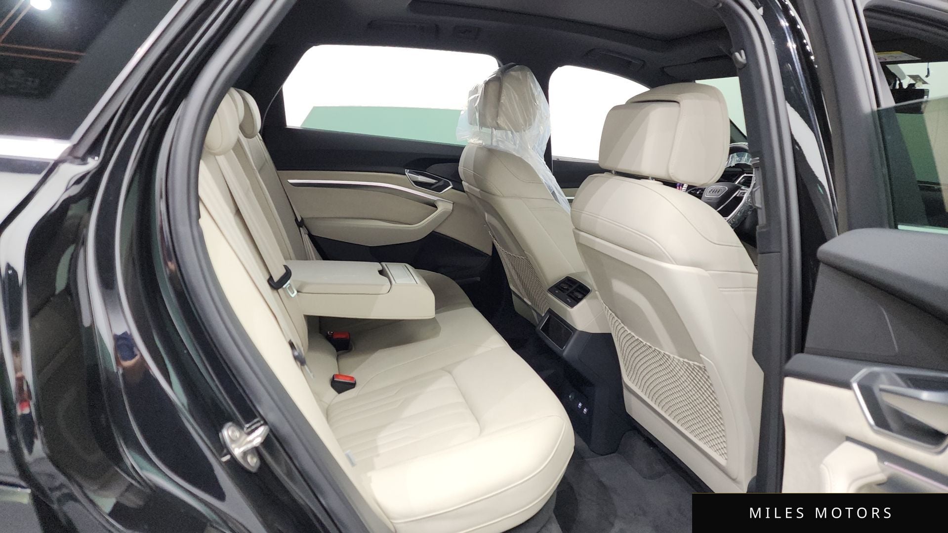 Audi e-트론 2020 — миниатюра 12
