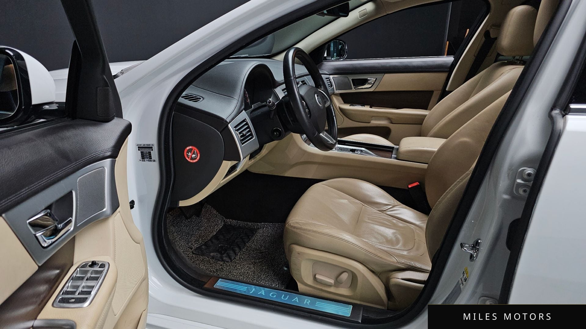 Jaguar New XF 2013 — миниатюра 11