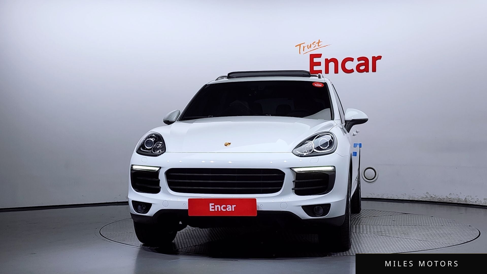 Porsche Cayenne 2016 — миниатюра 3