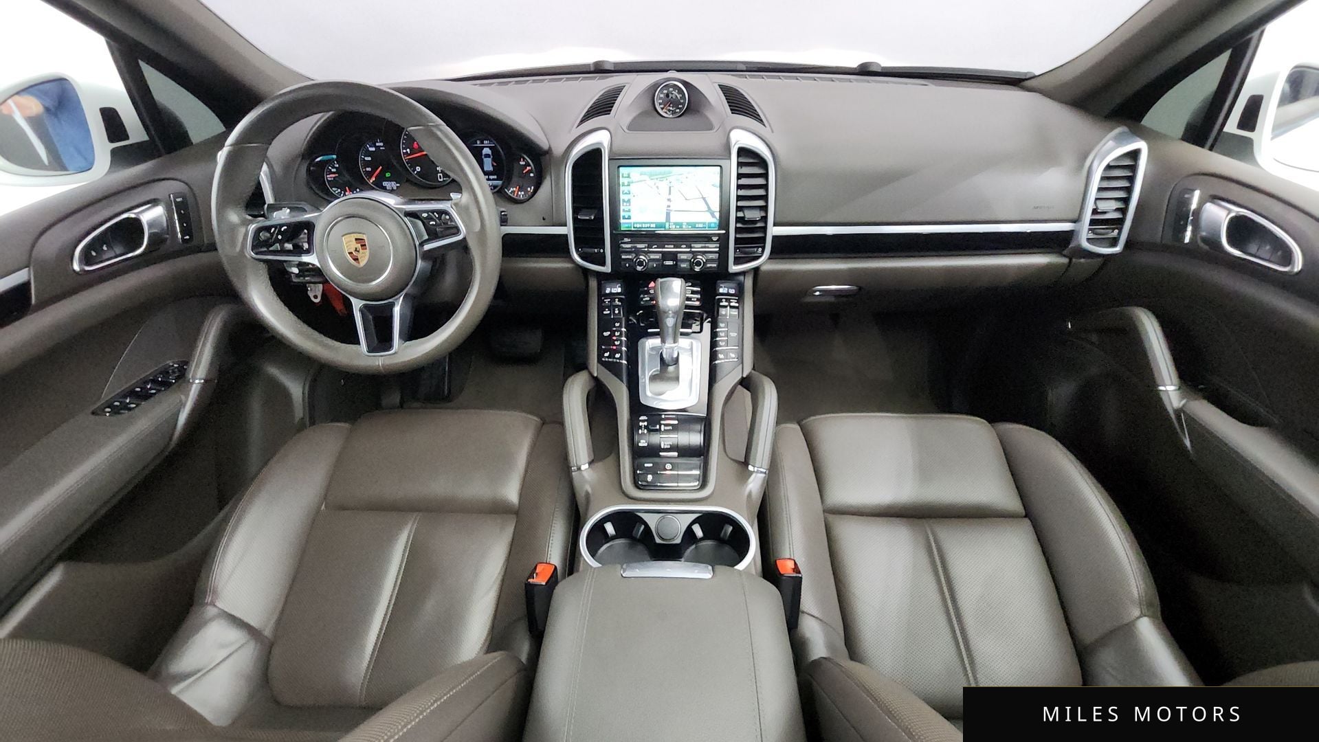 Porsche Cayenne 2016 — миниатюра 7