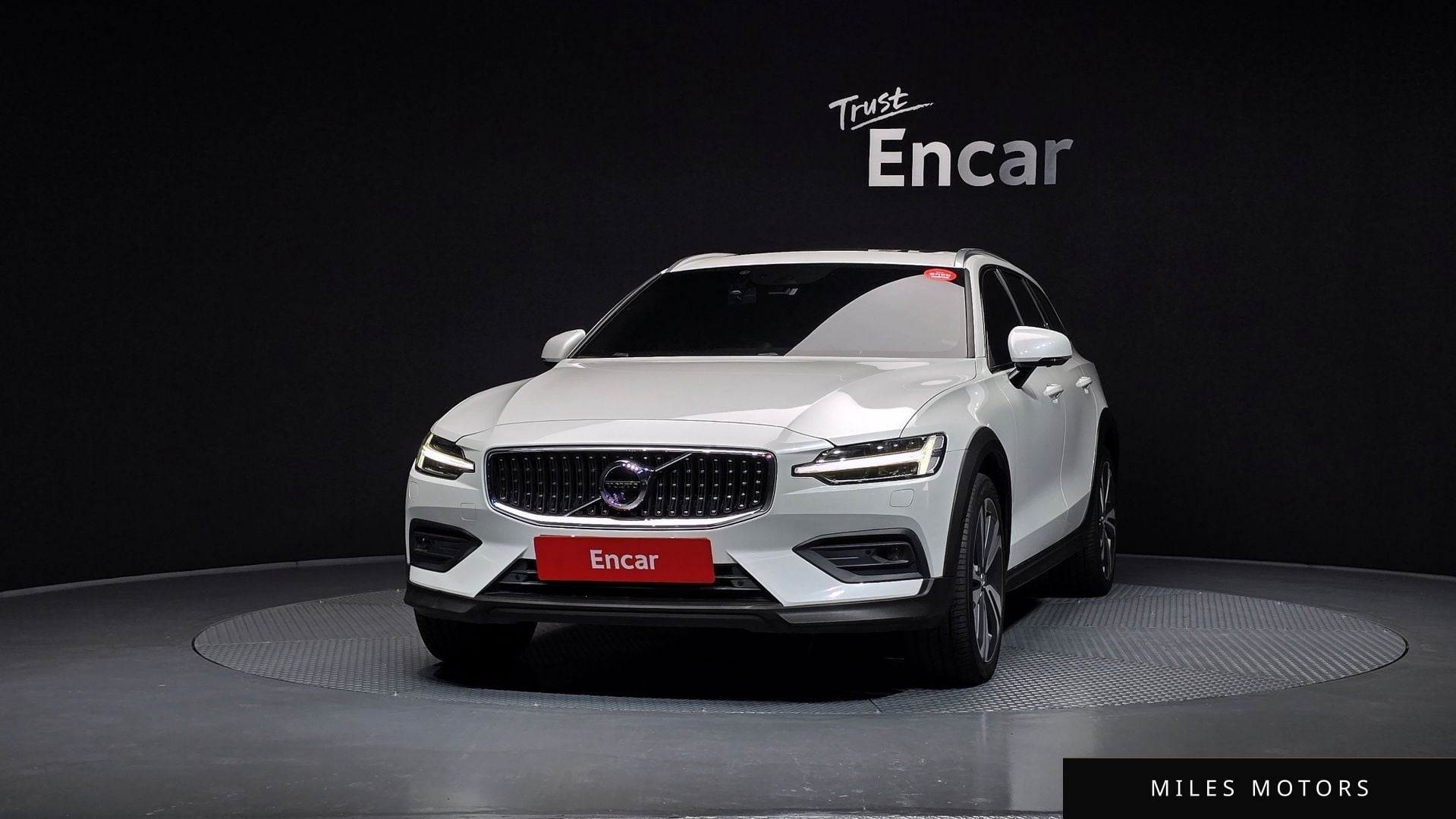 Volvo V60 2020 — миниатюра 3