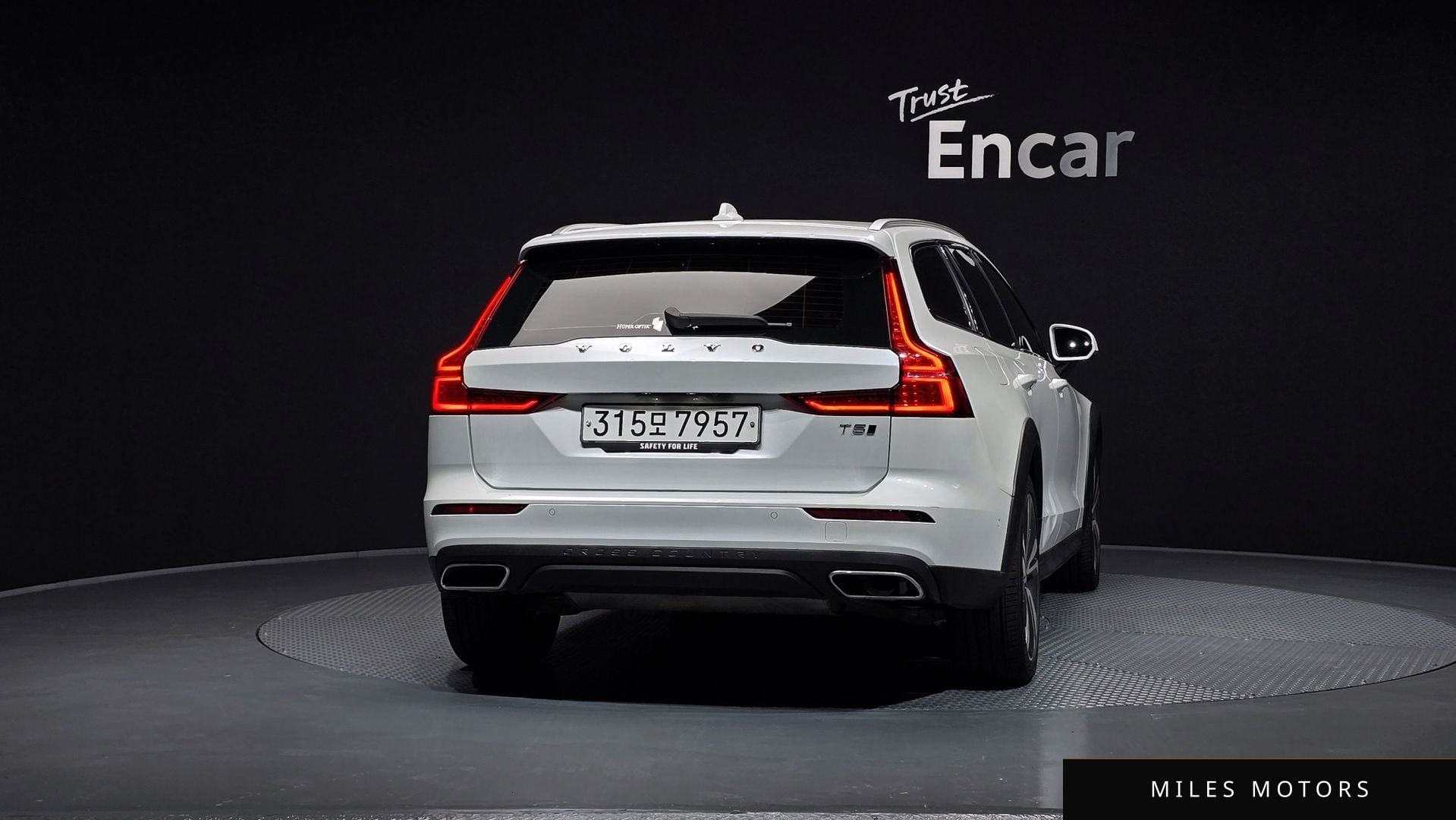 Volvo V60 2020 — миниатюра 4