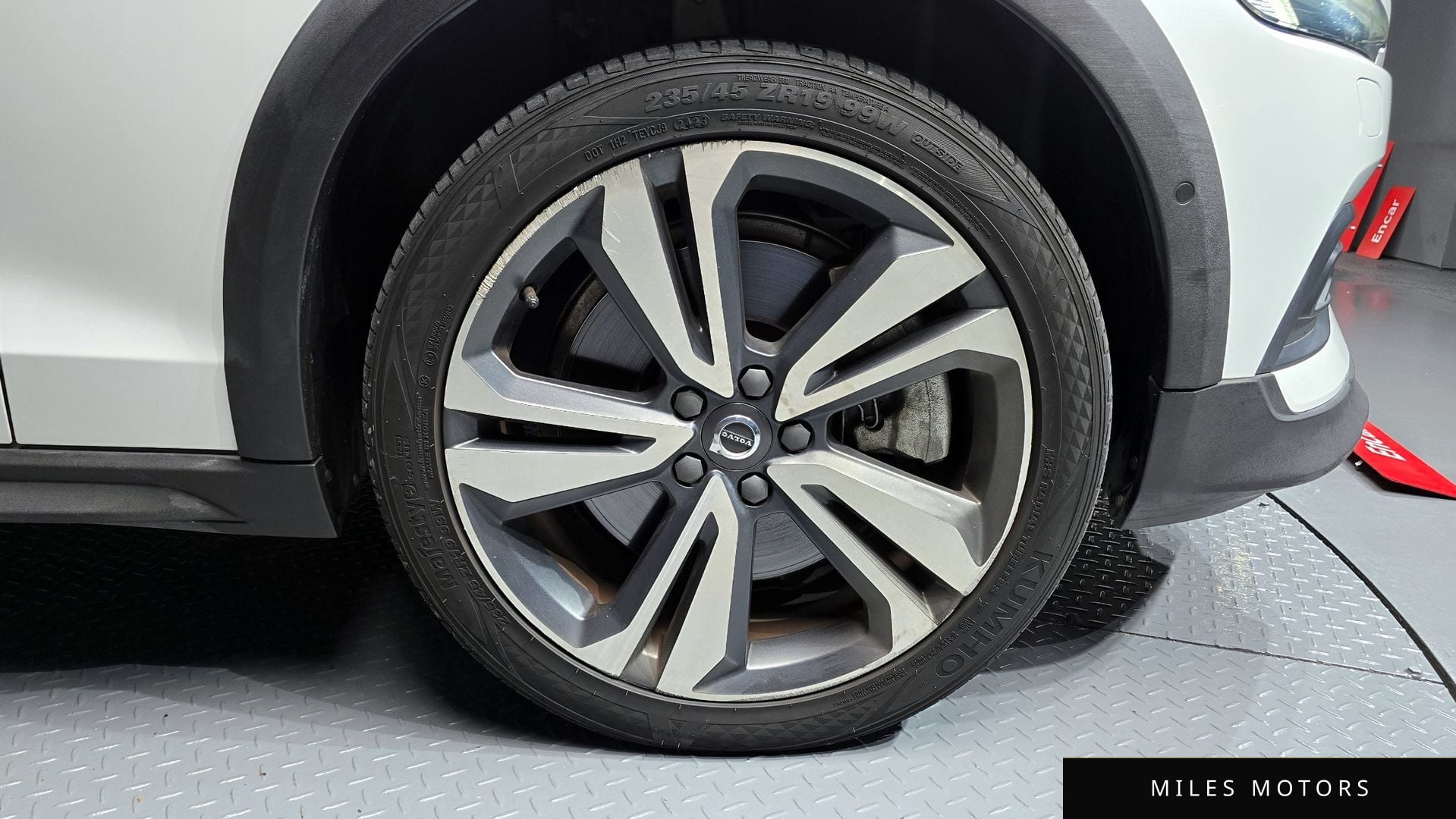Volvo V60 2020 — миниатюра 5