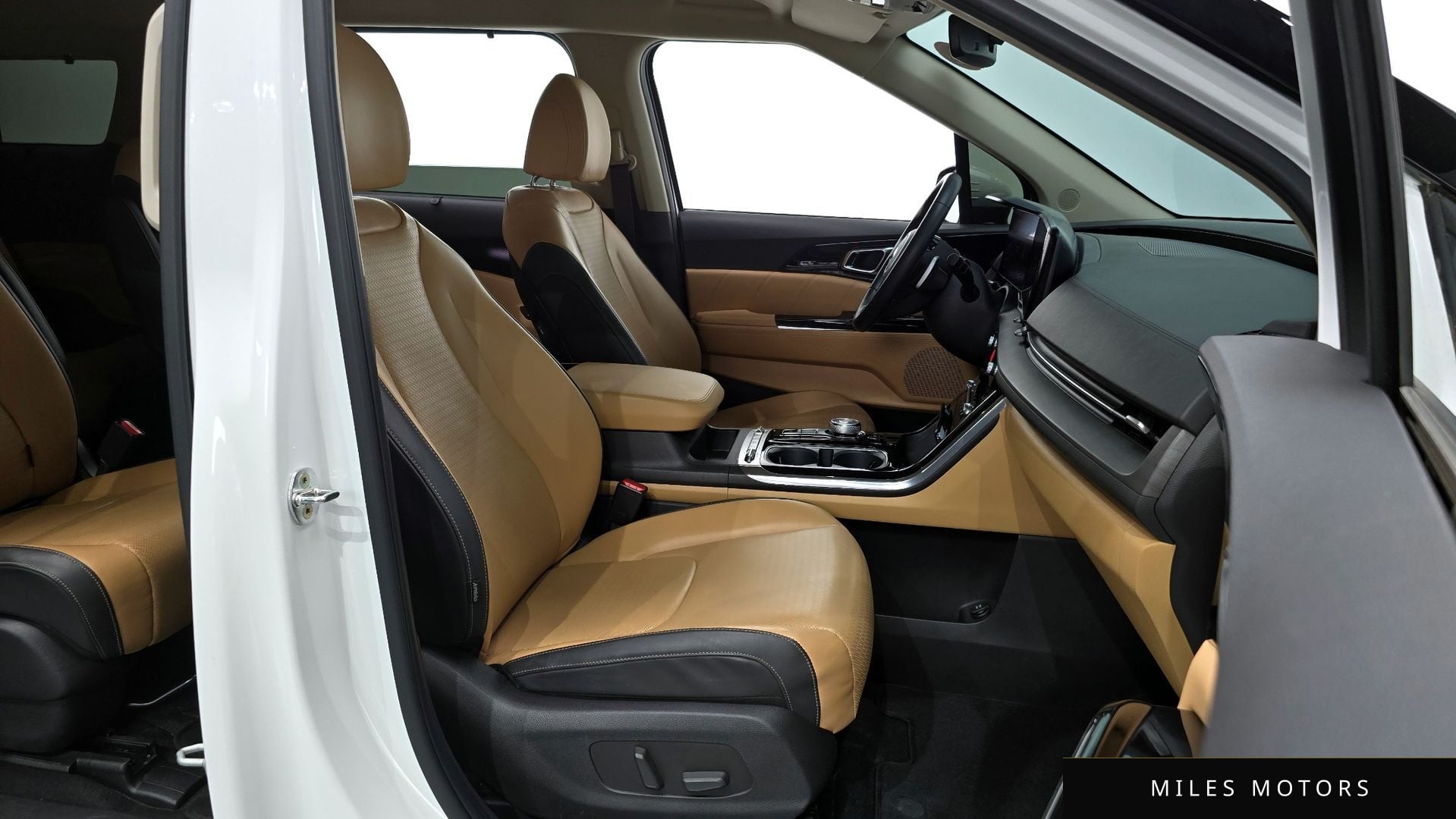 Kia Carnival 2021 — миниатюра 10