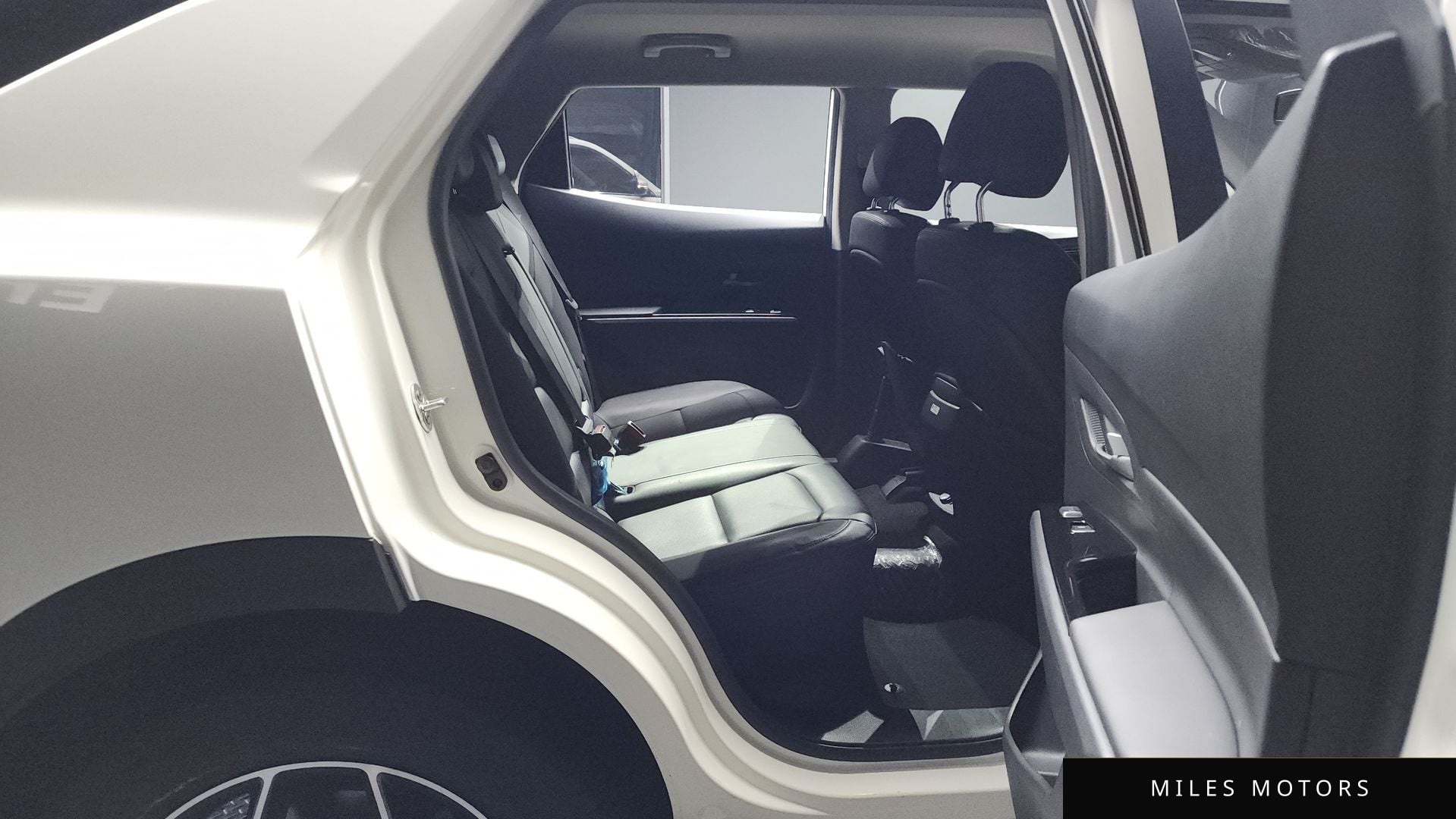 KG Mobility 뷰티풀 코란도 2023 — миниатюра 12