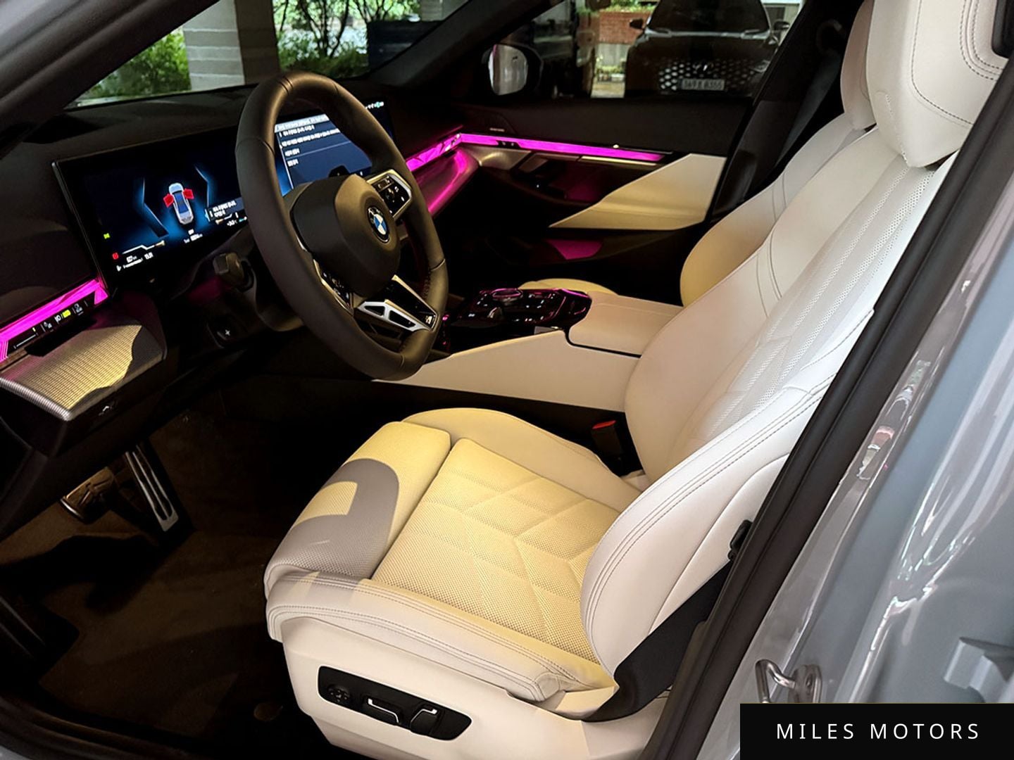 BMW 5 Series (G60) 2025 — миниатюра 8