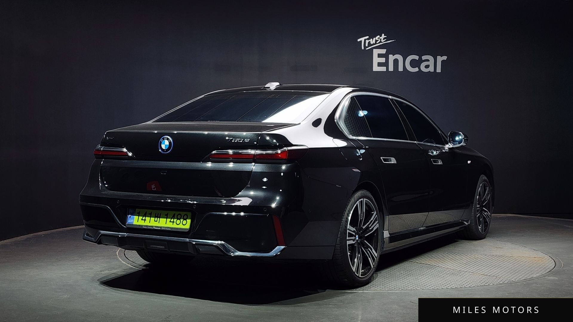 BMW 7시리즈 (G70) 2024 — миниатюра 2