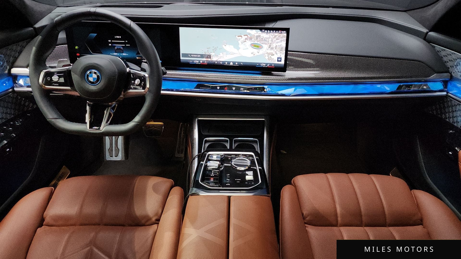 BMW 7시리즈 (G70) 2024 — миниатюра 7