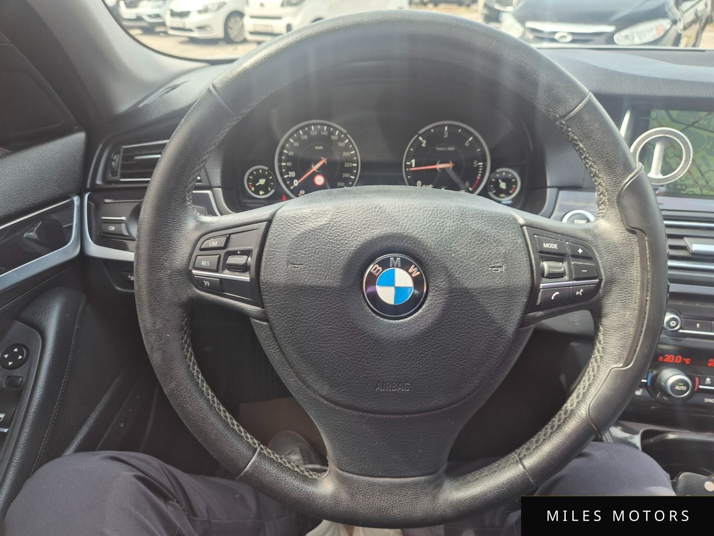 BMW 5 Series (F10) 2014 — миниатюра 10
