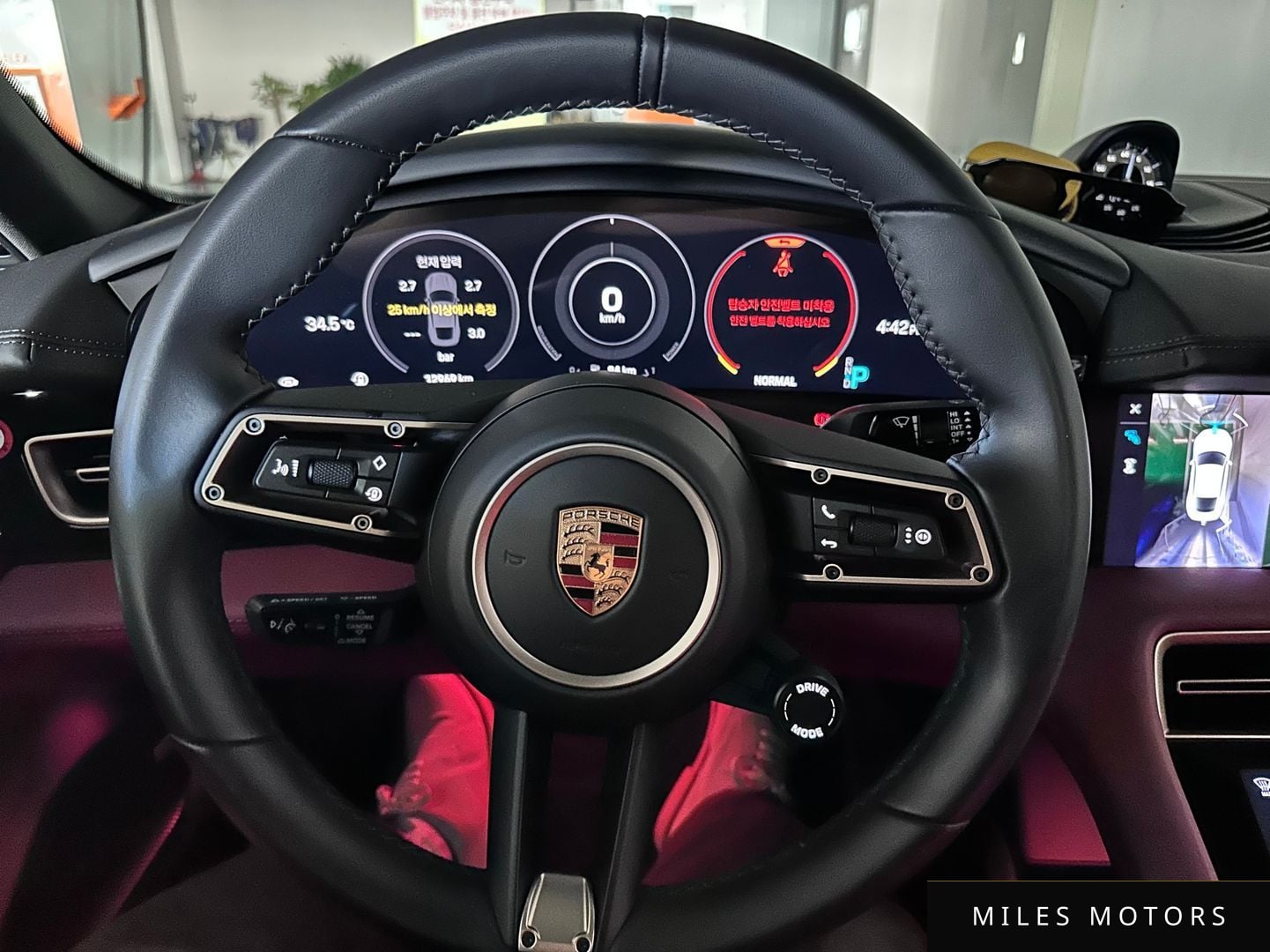 Porsche Taycan 2024 — миниатюра 6
