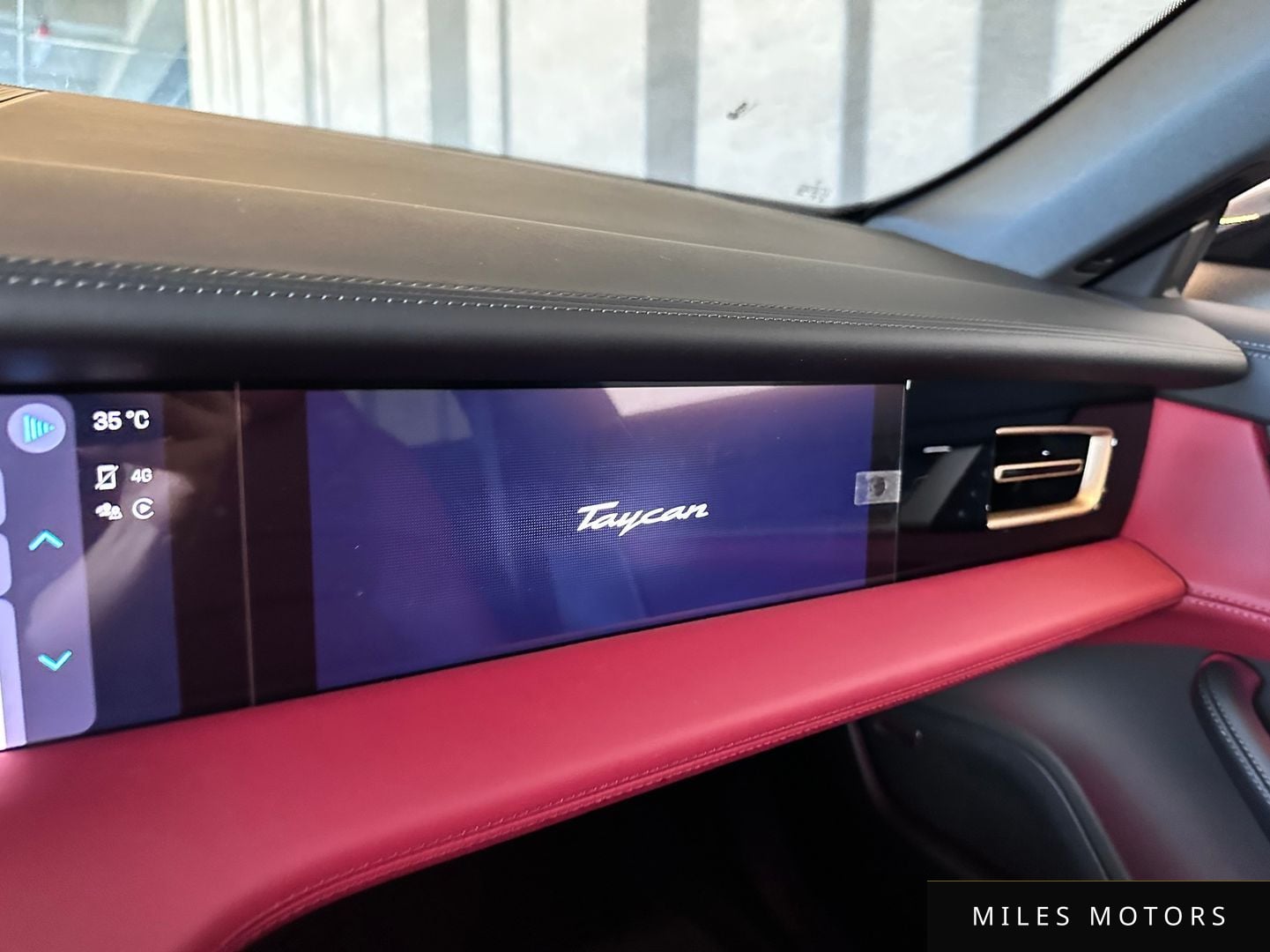 Porsche Taycan 2024 — миниатюра 7