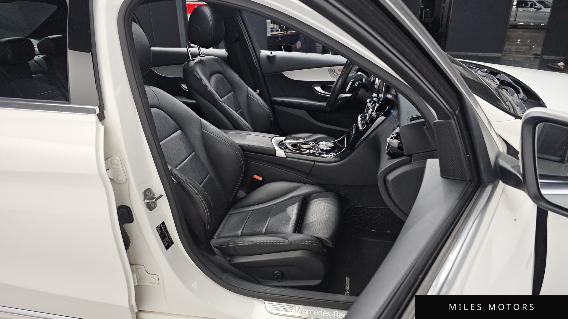 Mercedes-Benz C-Class W205 2018 — миниатюра 12
