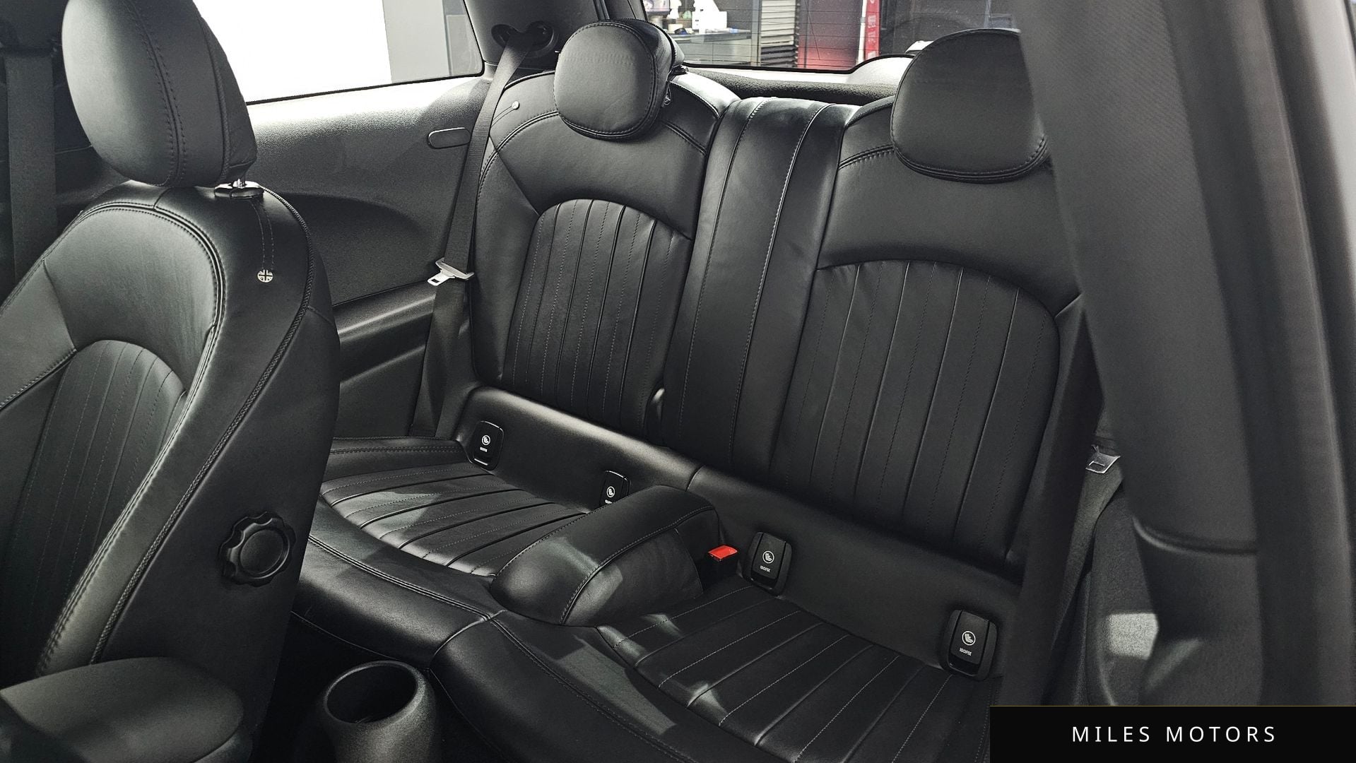 MINI Cooper S 2019 — миниатюра 12