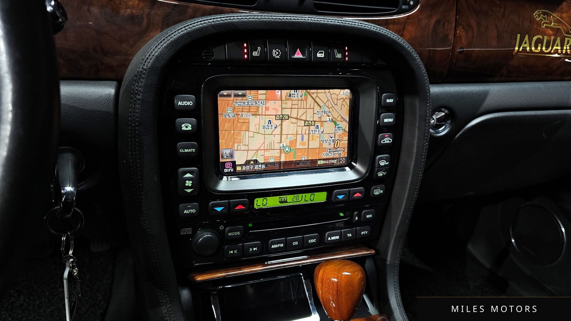 Jaguar New XJ 2008 — миниатюра 14