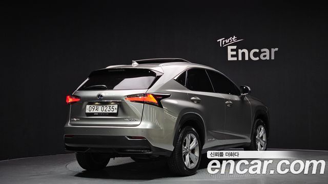 Лексус NX300h 2016 — миниатюра 2