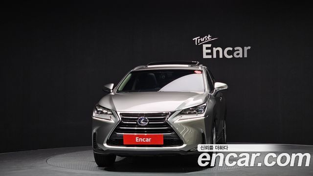 Лексус NX300h 2016 — миниатюра 3