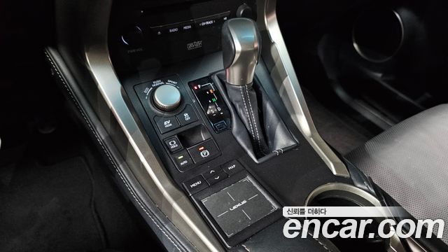 Лексус NX300h 2016 — миниатюра 9