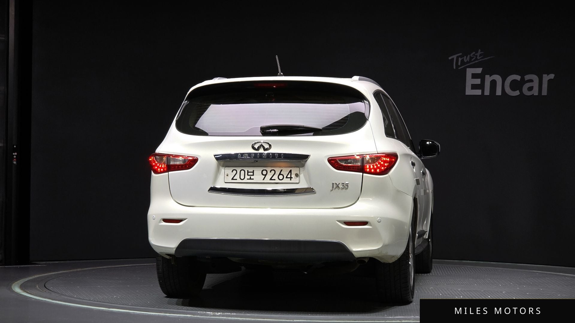 Infiniti JX35 2013 — миниатюра 4