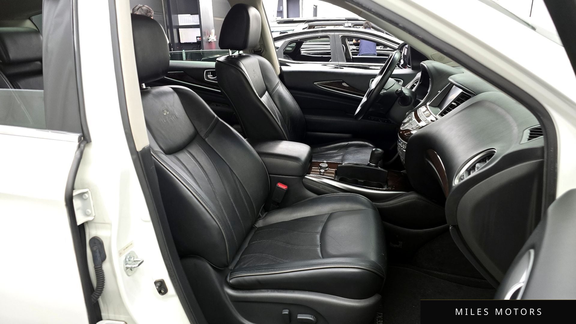 Infiniti JX35 2013 — миниатюра 11