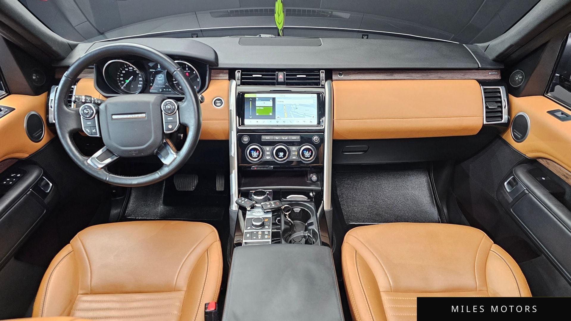 Land Rover Discovery 2017 — миниатюра 7