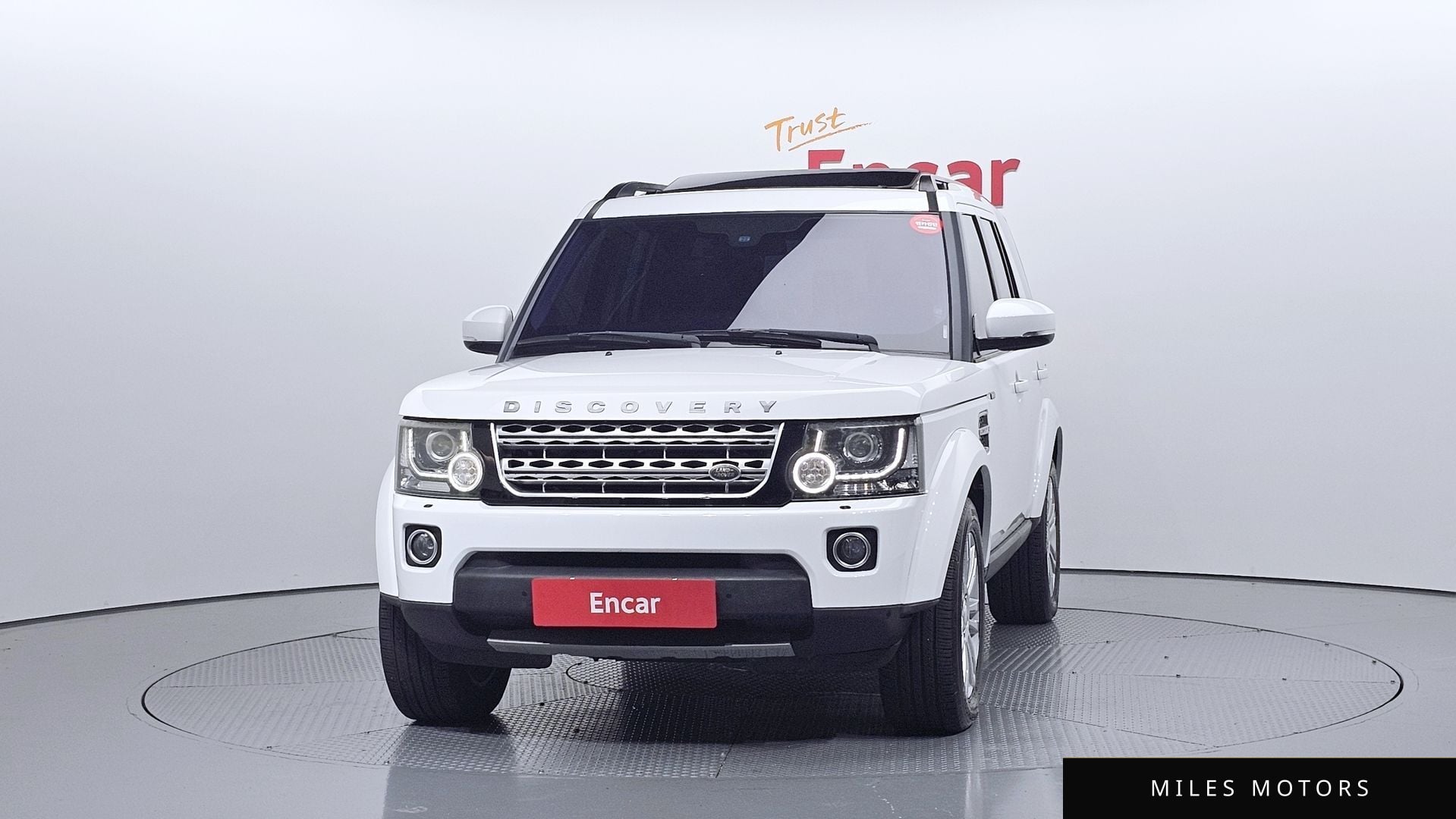 Land Rover Discovery 2015 — миниатюра 3