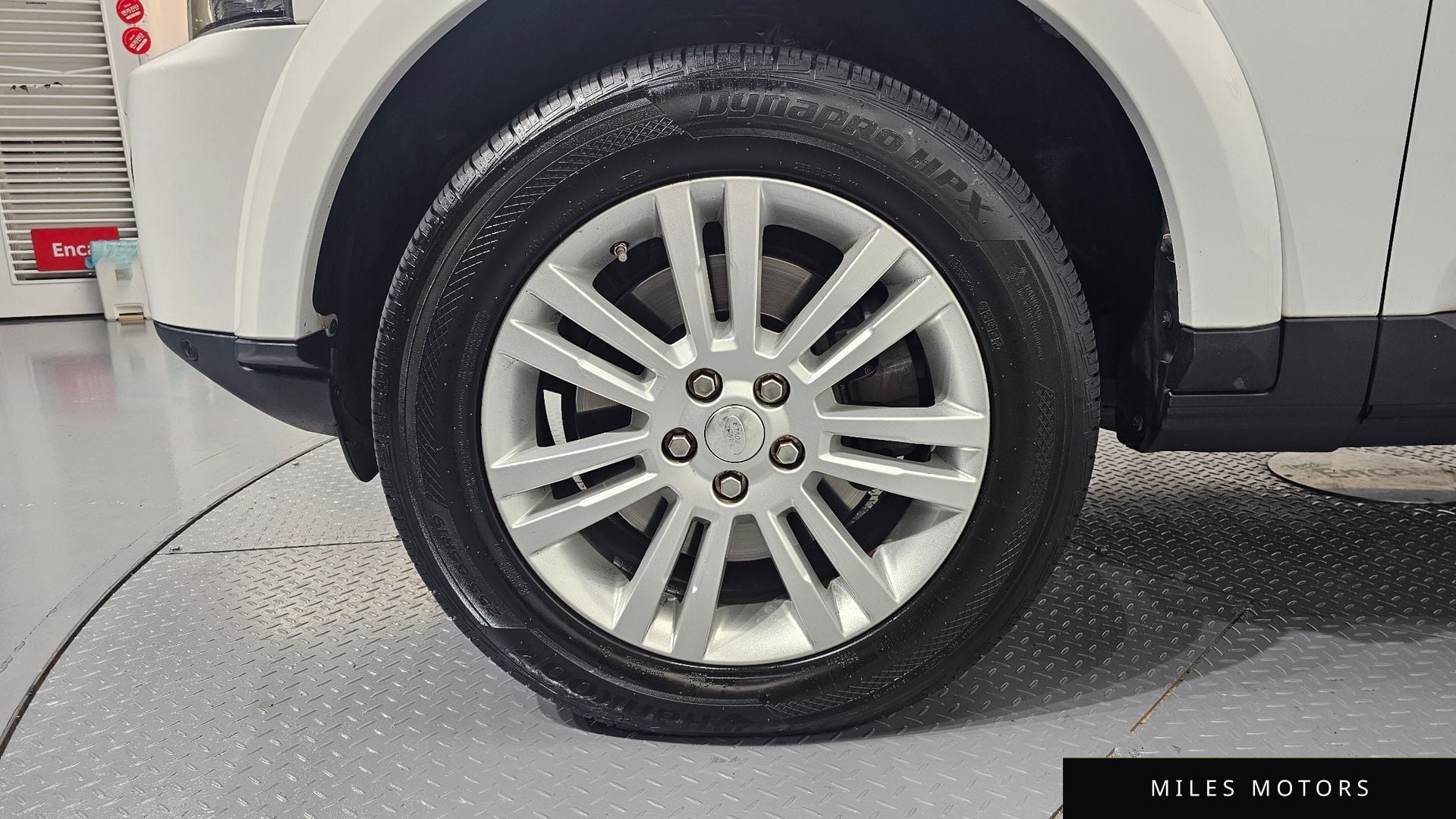 Land Rover Discovery 2015 — миниатюра 5