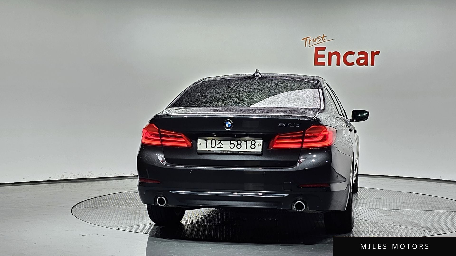 BMW 5 Series (G30) 2019 — миниатюра 4