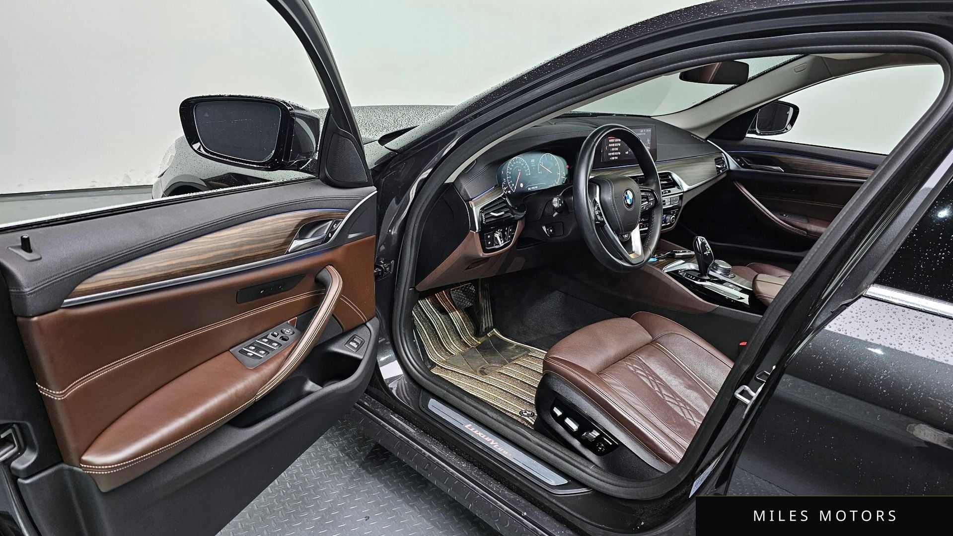 BMW 5 Series (G30) 2019 — миниатюра 11