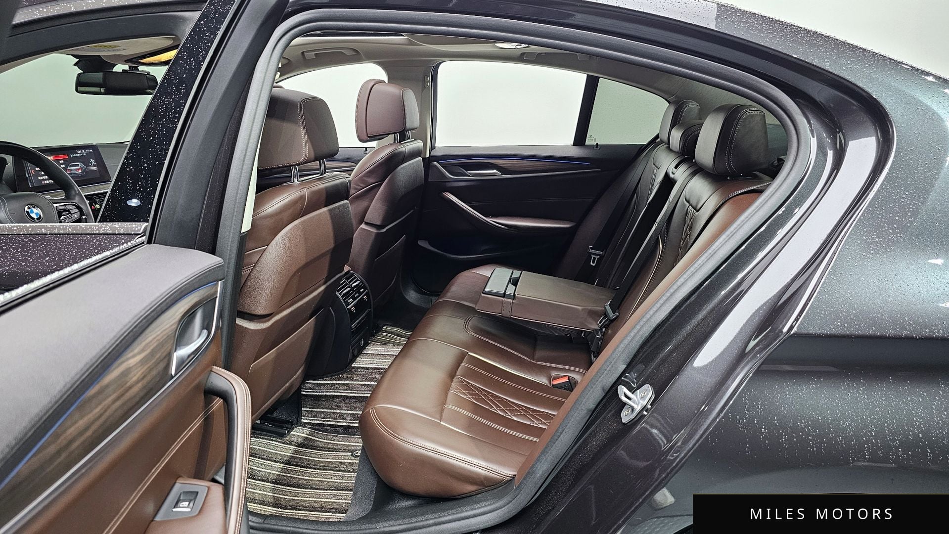 BMW 5 Series (G30) 2019 — миниатюра 12