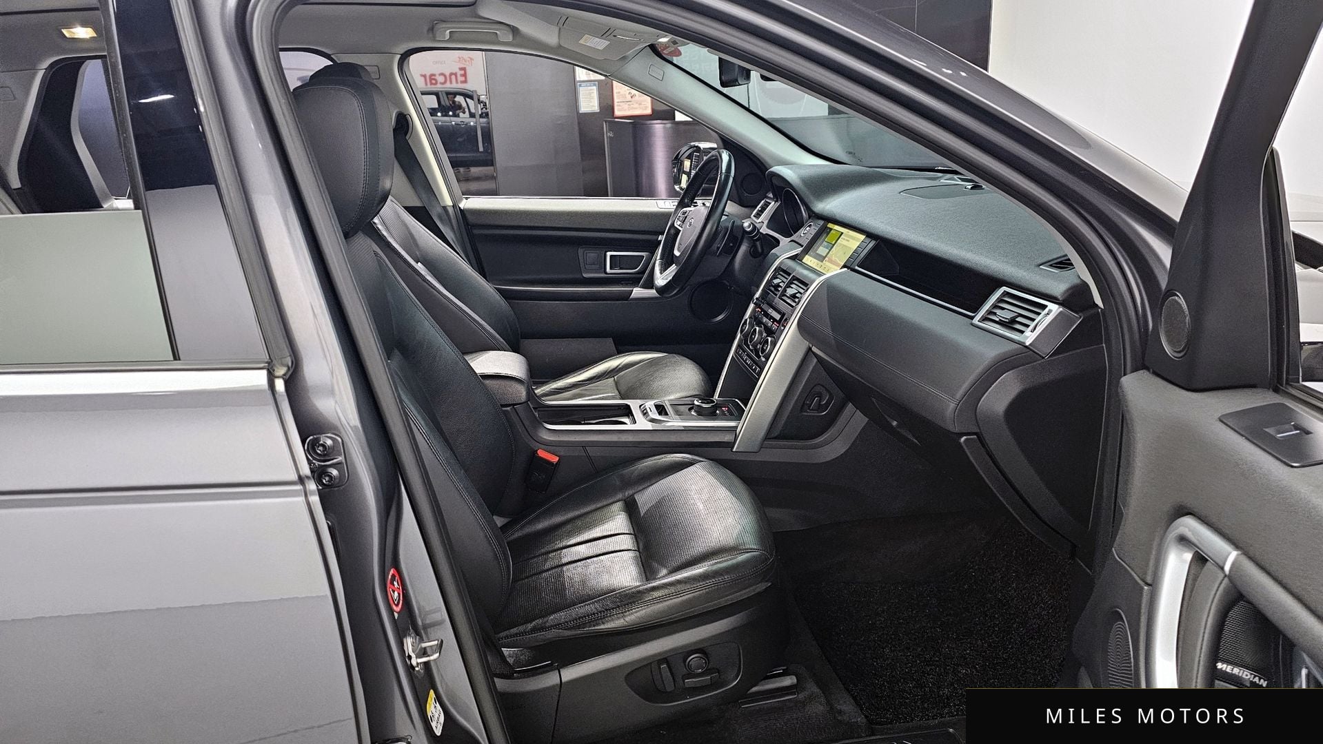 Land Rover Discovery Sport 2018 — миниатюра 10