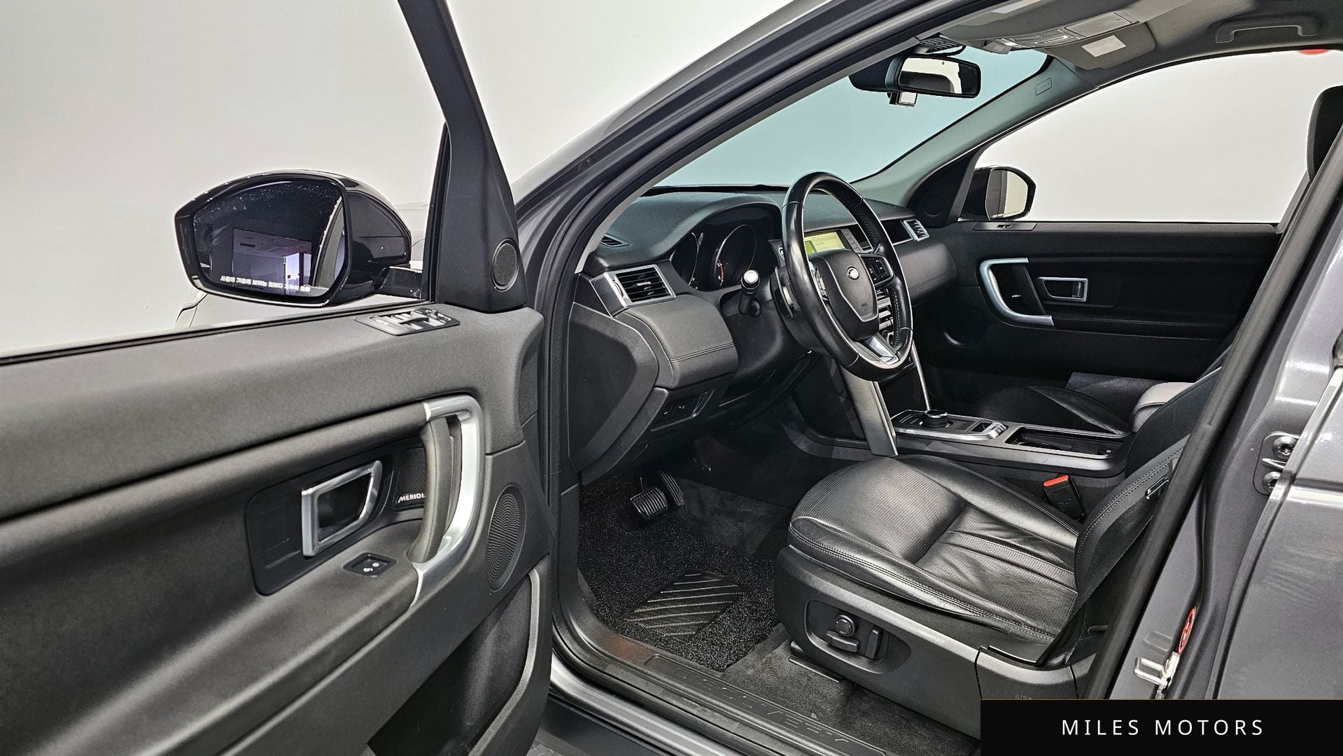Land Rover Discovery Sport 2018 — миниатюра 11