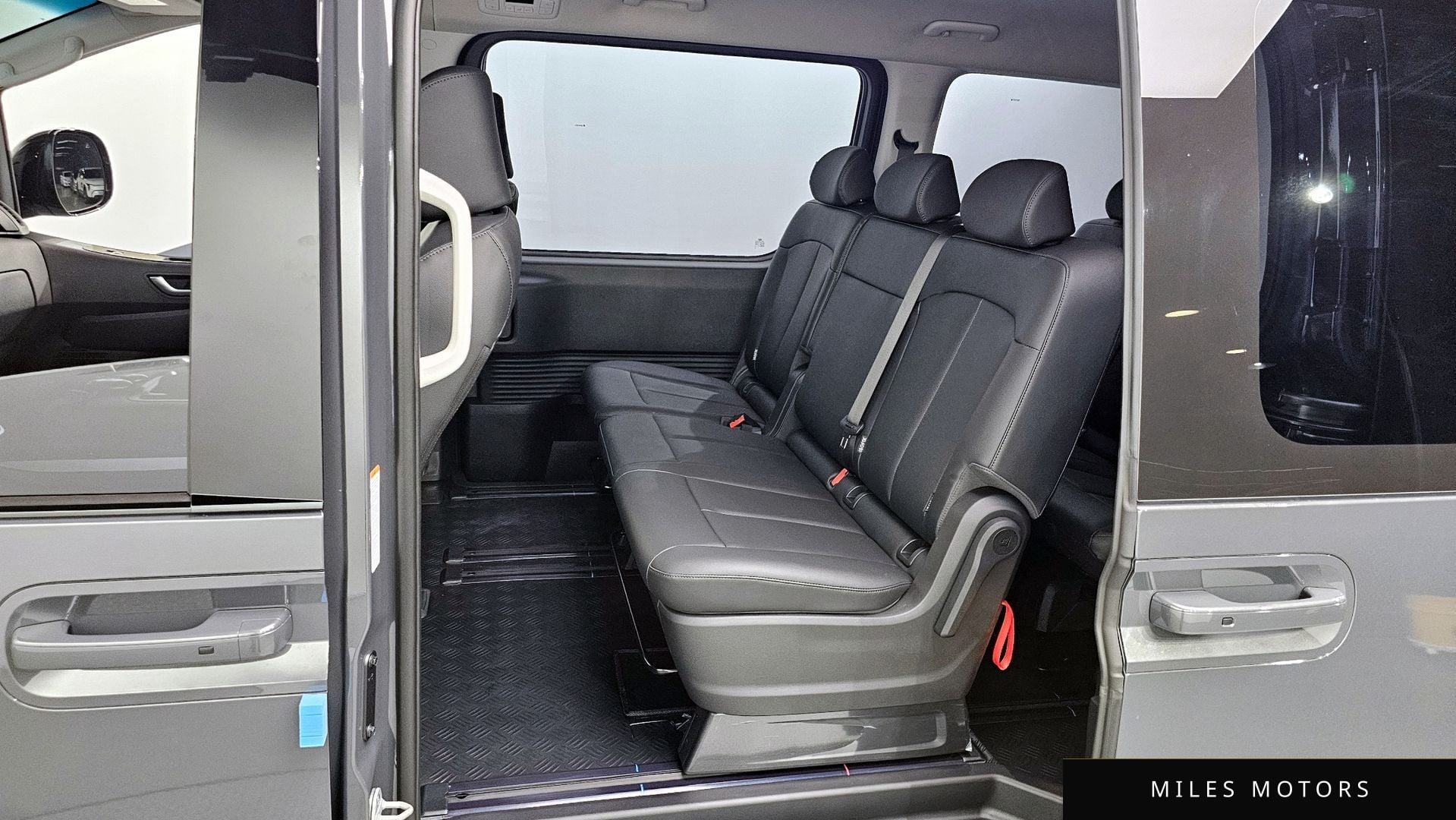 Hyundai Staria 2025 — миниатюра 11