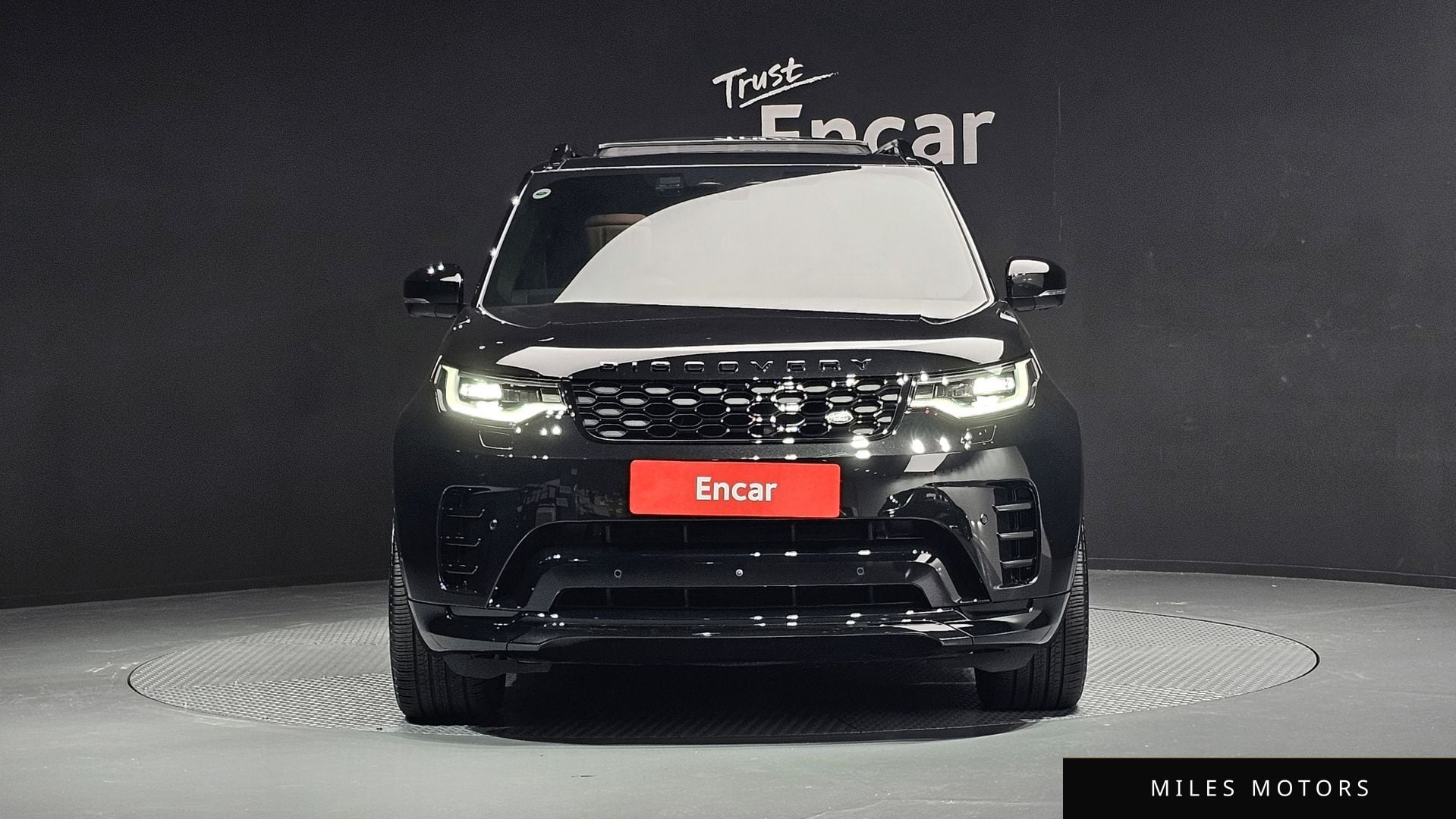 Land Rover Discovery 2024 — миниатюра 3