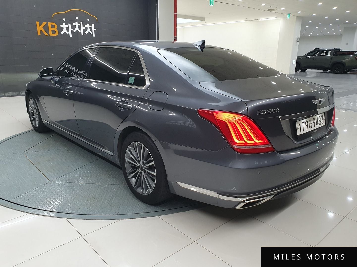 Genesis EQ900 2016 — миниатюра 3