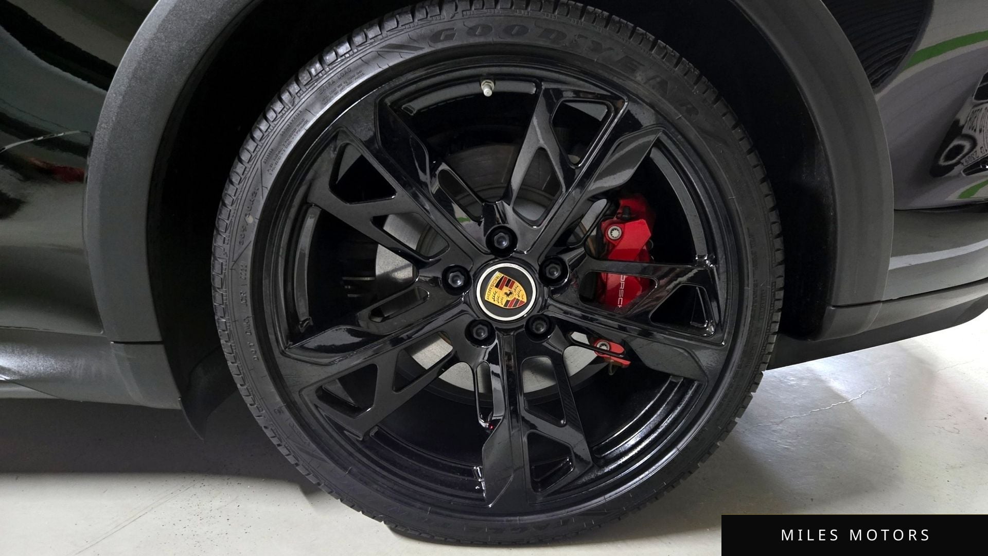 Porsche 타이칸 2022 — миниатюра 5
