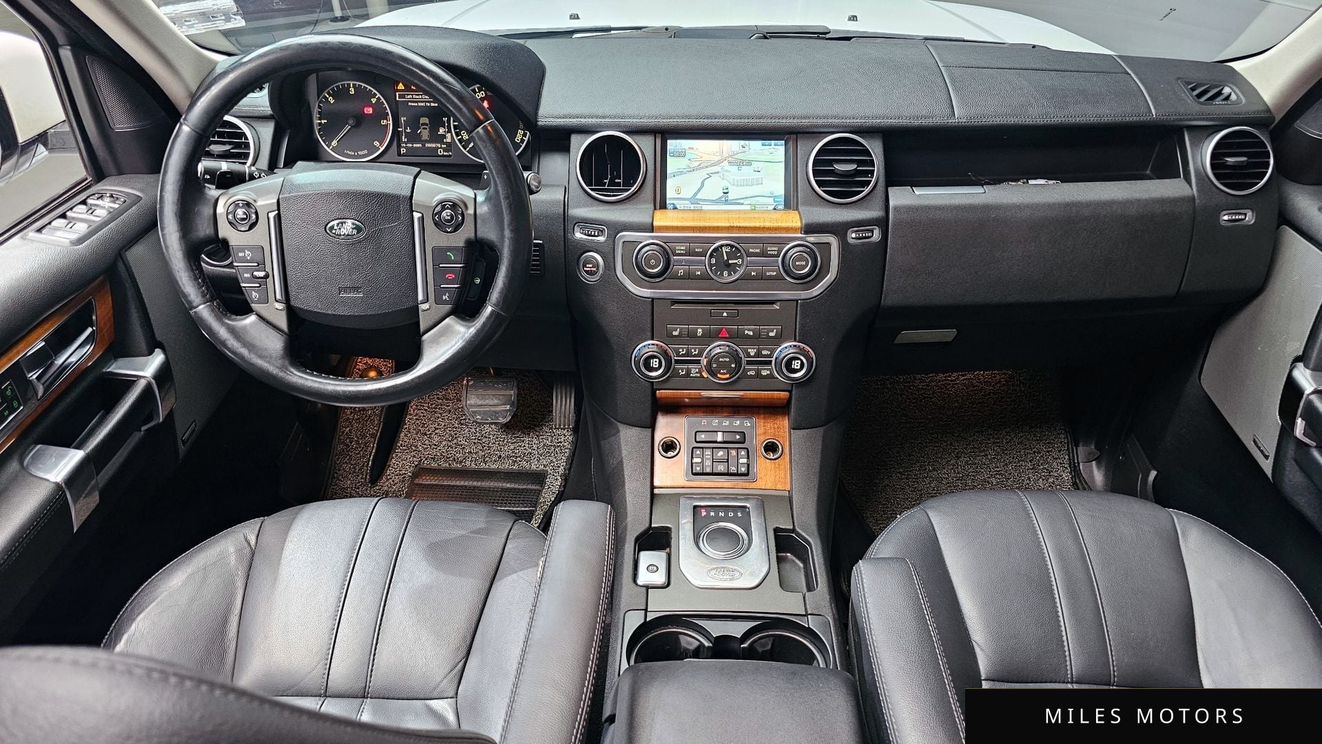 Land Rover Discovery 2014 — миниатюра 7
