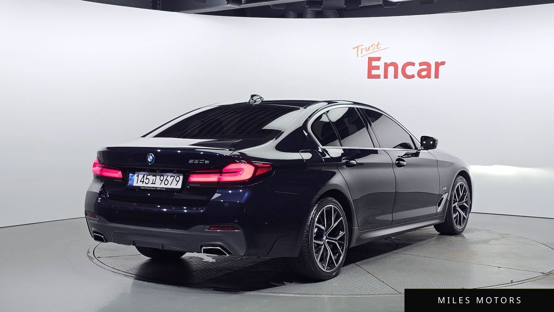 BMW 5시리즈 (G30) 2021 — миниатюра 2