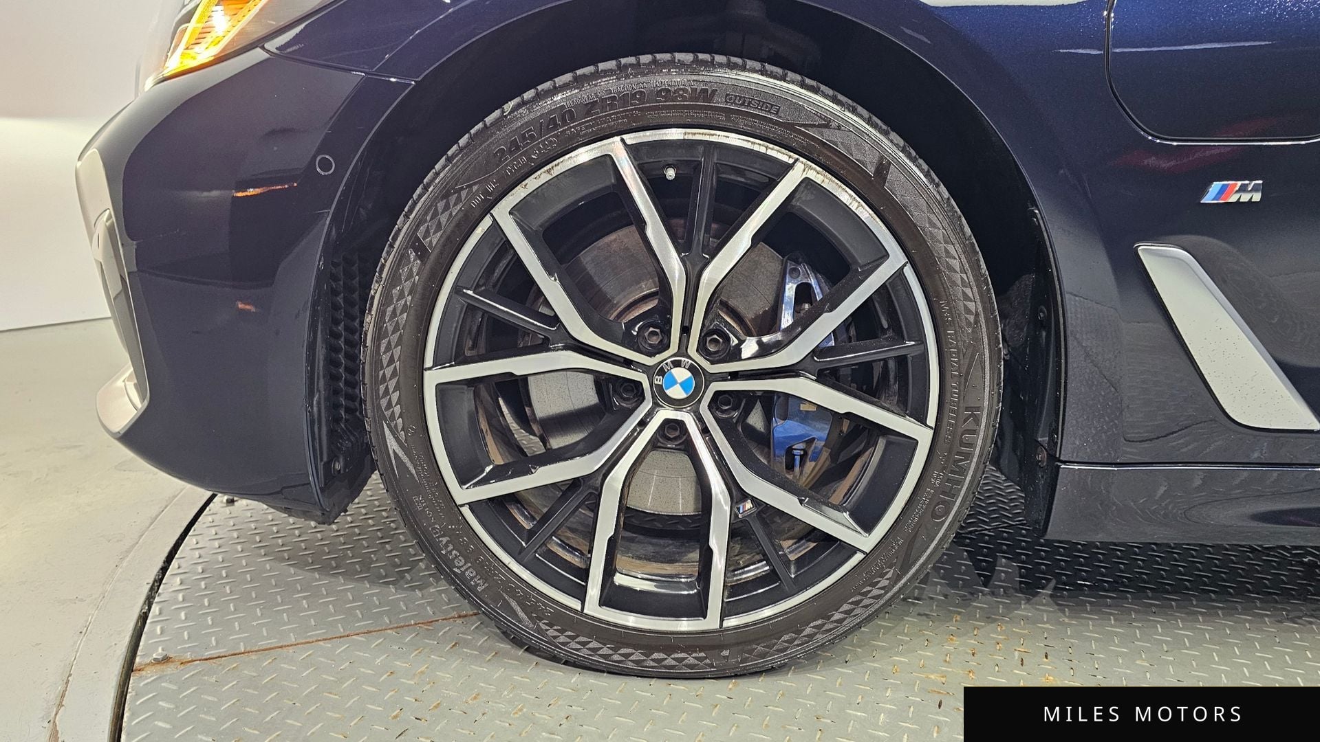 BMW 5시리즈 (G30) 2021 — миниатюра 5